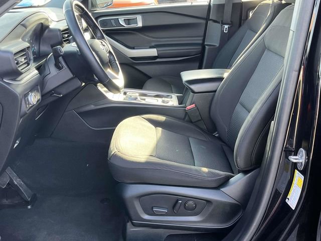 Used 2022 Ford Explorer XLT image 13