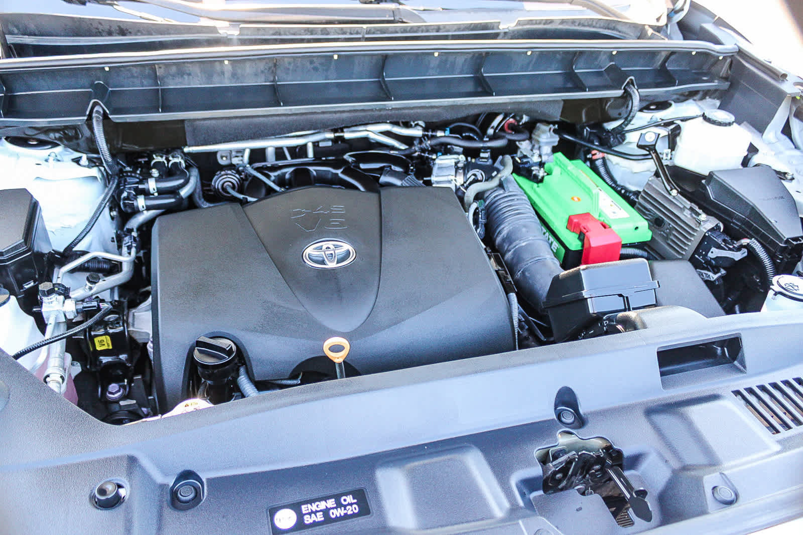 Used 2021 Toyota Highlander XLE AWD/4WD image 27
