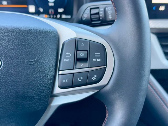 Used 2025 Ford Explorer Active w/ Active Comfort Package AWD/4WD image 17
