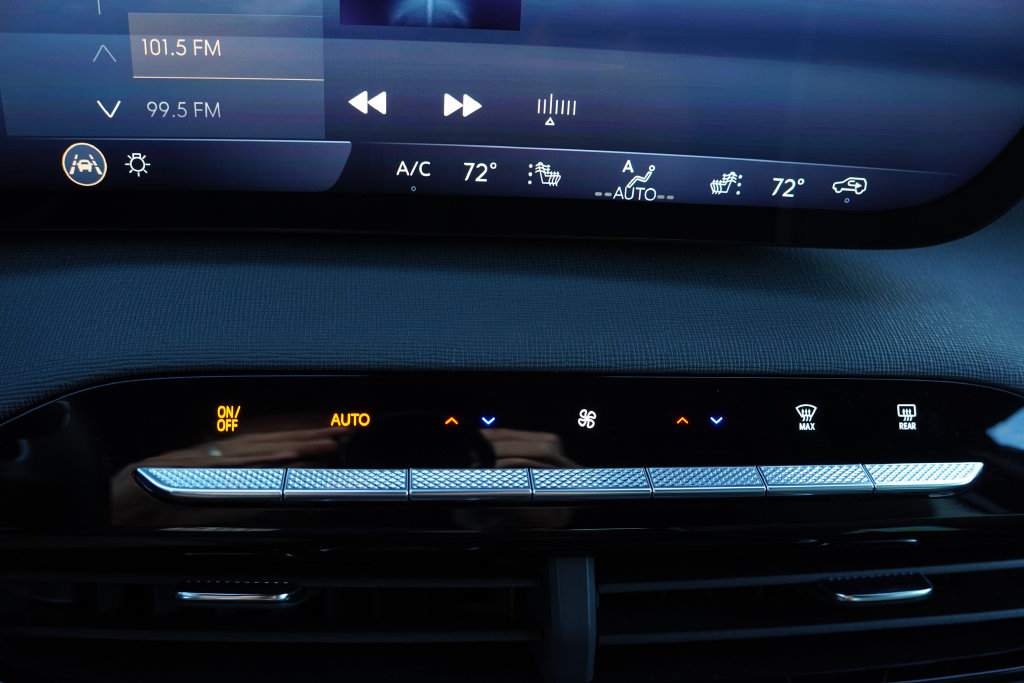Certified 2026 Buick Enclave Preferred AWD/4WD image 29