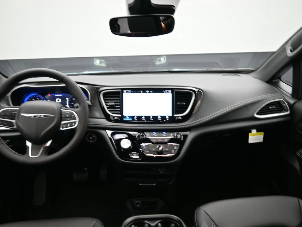 New 2026 Chrysler Pacifica Select image 29