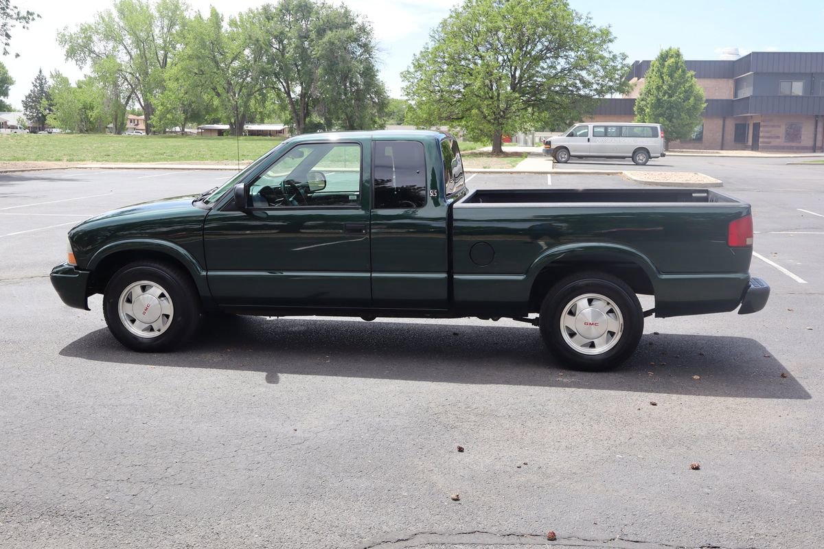 Used 2002 GMC Sonoma SLS w/ Marketing Option Pkg RWD image 9