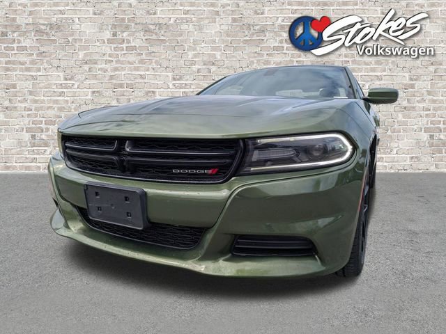 Used 2020 Dodge Charger SXT w/ Plus Group RWD image 8