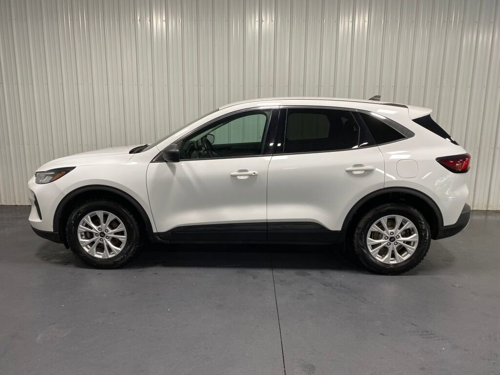 Used 2023 Ford Escape Active image 21