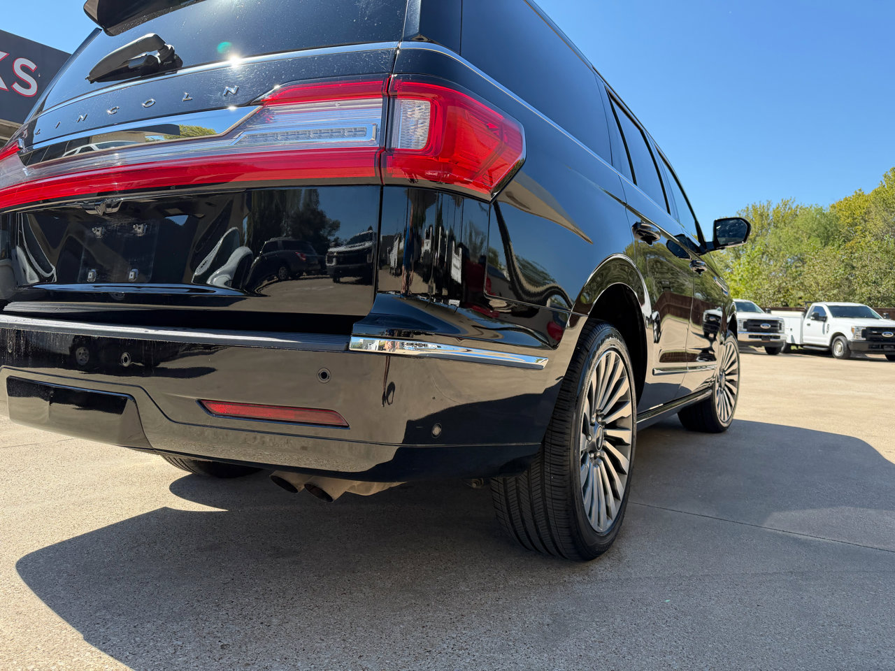 Used 2020 Lincoln Navigator Reserve w/ Luxury Package image 13