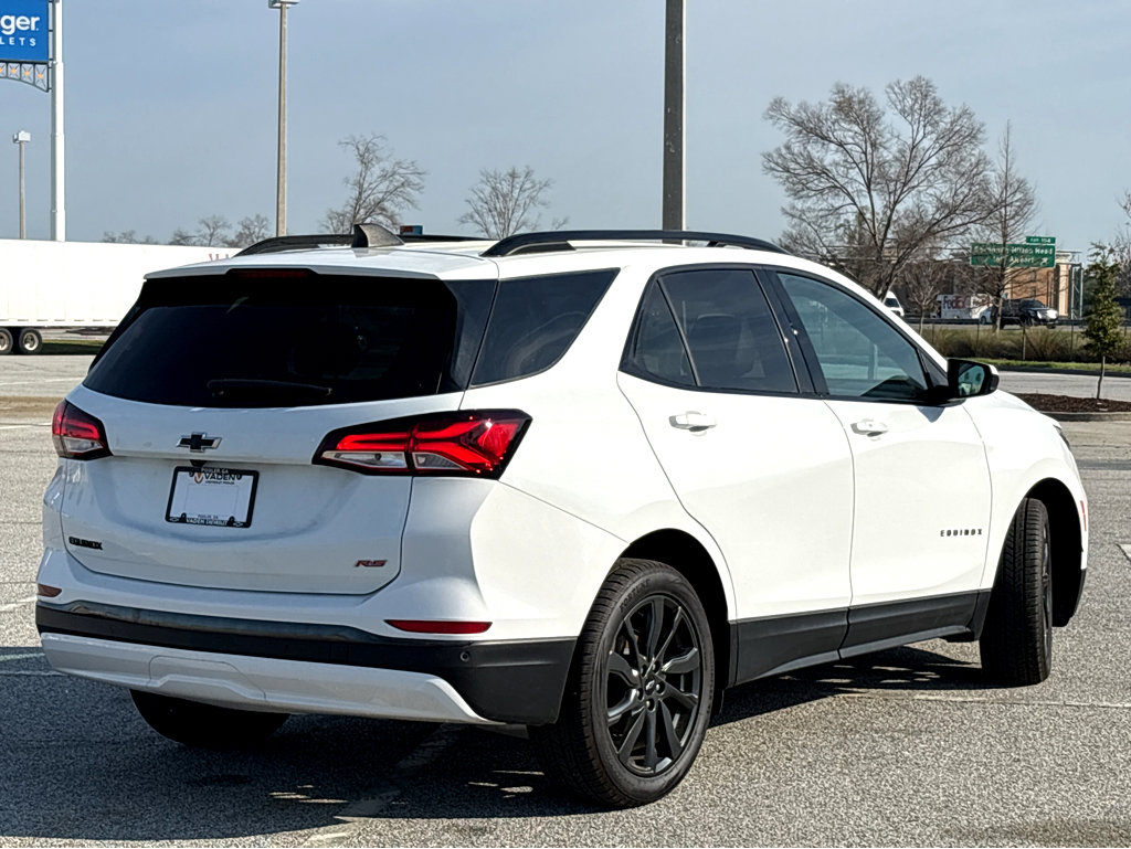 Used 2023 Chevrolet Equinox RS w/ LPO, Floor Liner Package image 25