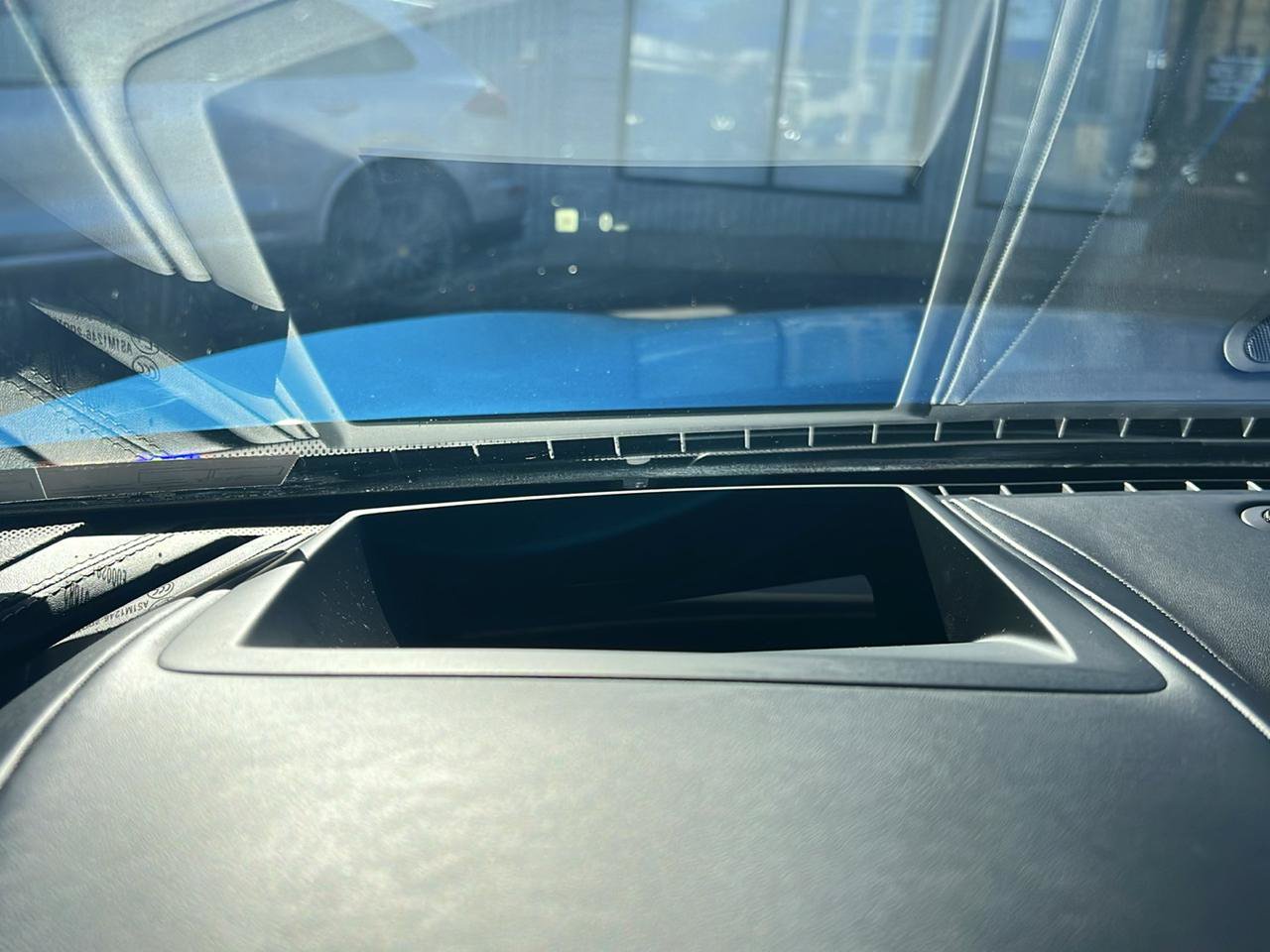 Used 2018 BMW 640i Convertible RWD image 15