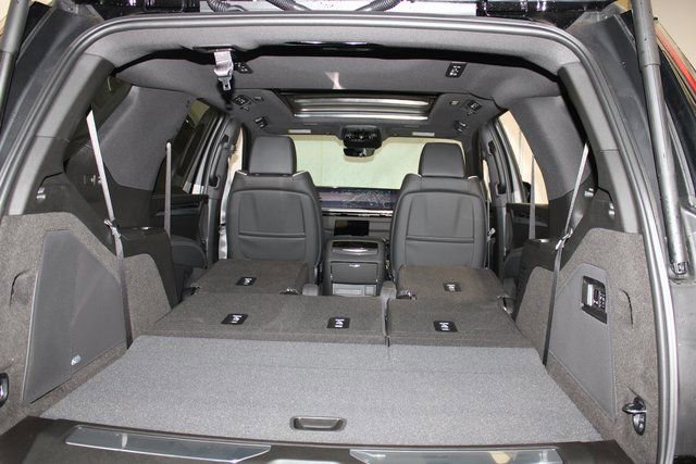 New 2026 Cadillac Escalade Luxury w/ Touring Package image 32