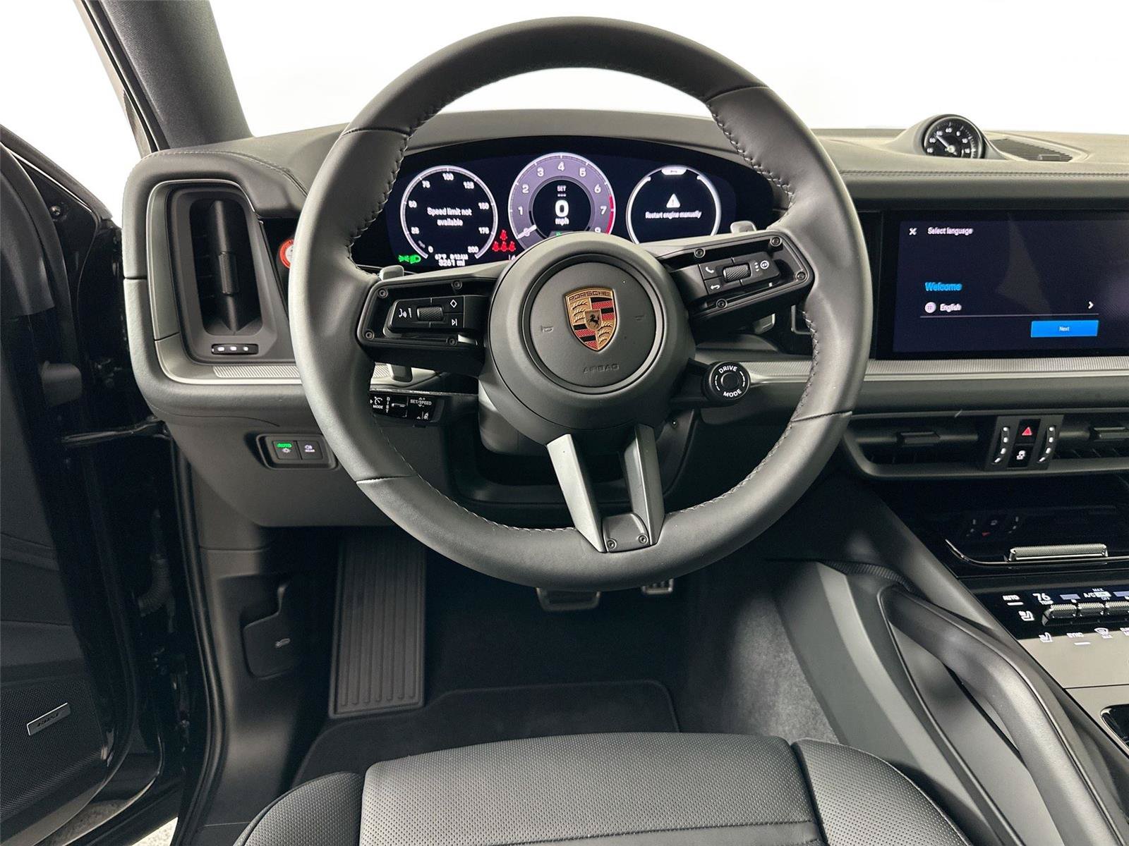 Certified 2025 Porsche Cayenne S AWD/4WD image 18