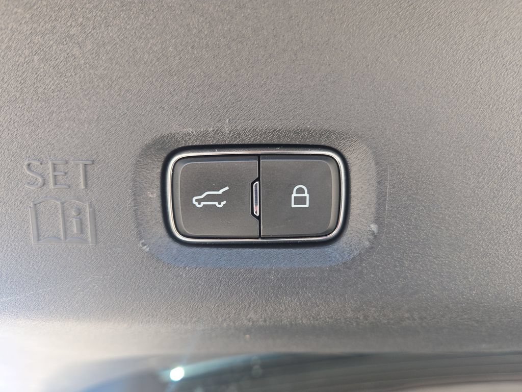 Used 2025 Ford Expedition Platinum AWD/4WD image 34