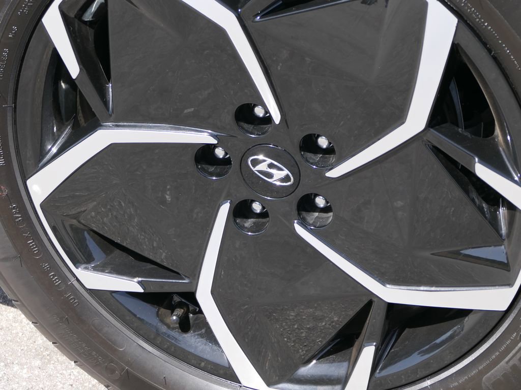 Certified 2024 Hyundai Ioniq 5 SEL image 11