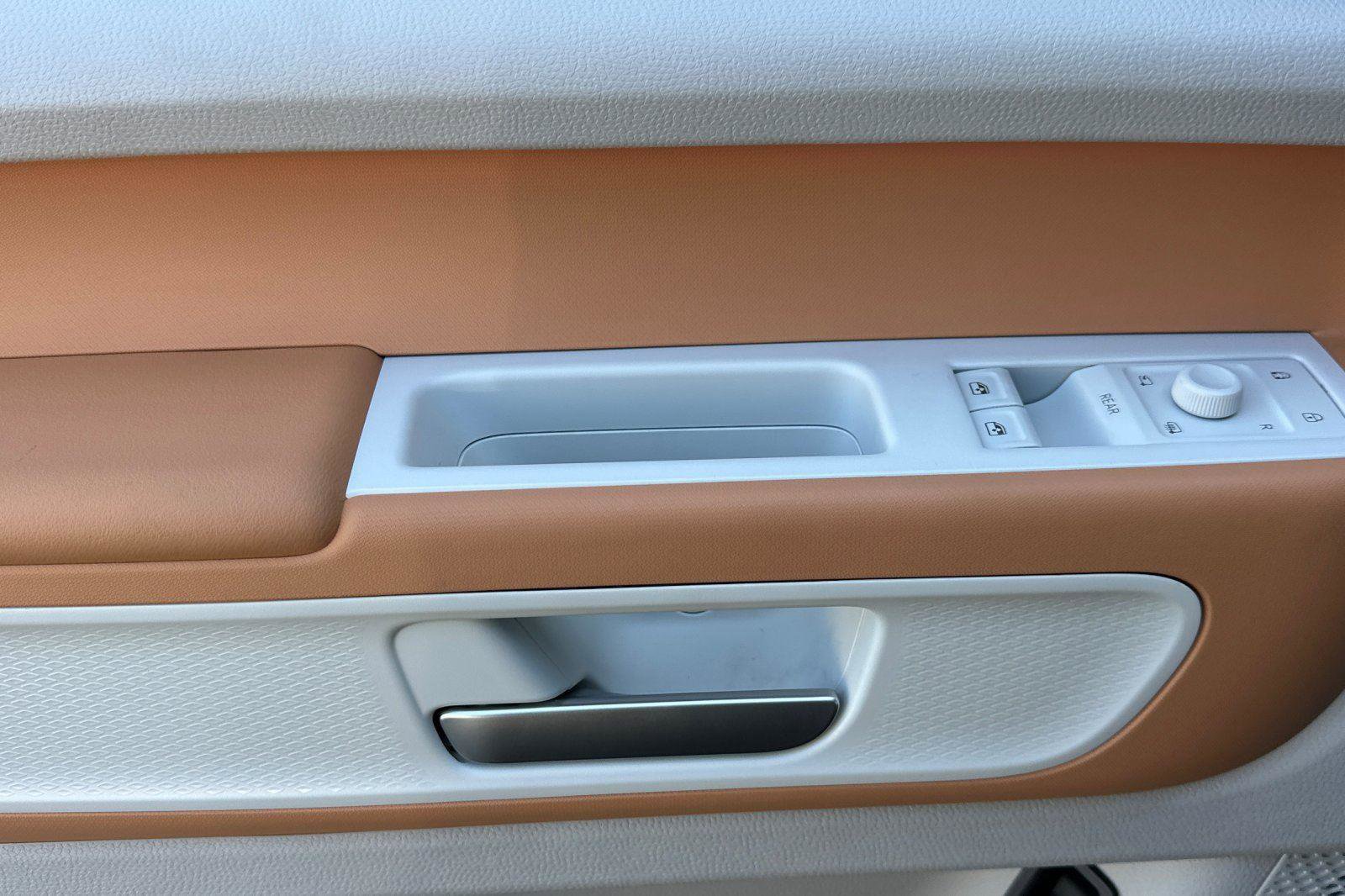 New 2025 Volkswagen ID. Buzz Pro S Plus image 10