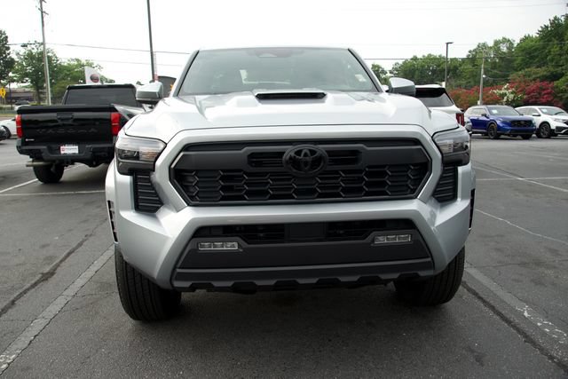Used 2026 Toyota Tacoma TRD Sport AWD/4WD image 2