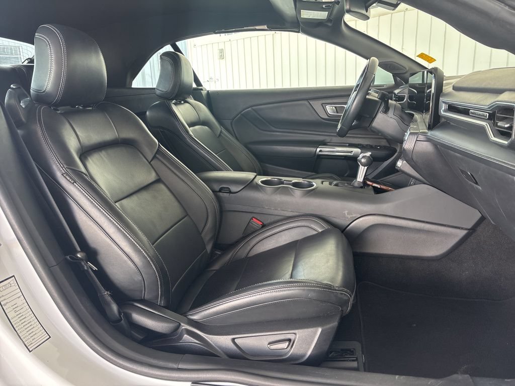 Used 2025 Ford Mustang Premium RWD image 6