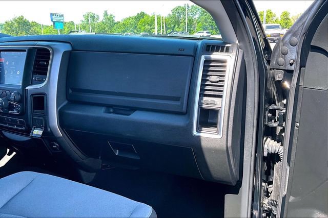Used 2022 RAM 1500 Classic SLT w/ Electronics Convenience Group AWD/4WD image 27