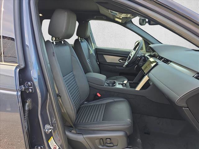 New 2025 Land Rover Discovery Sport Dynamic SE image 10