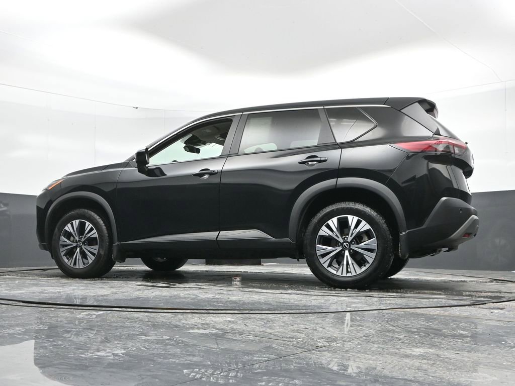 Used 2023 Nissan Rogue SV image 49