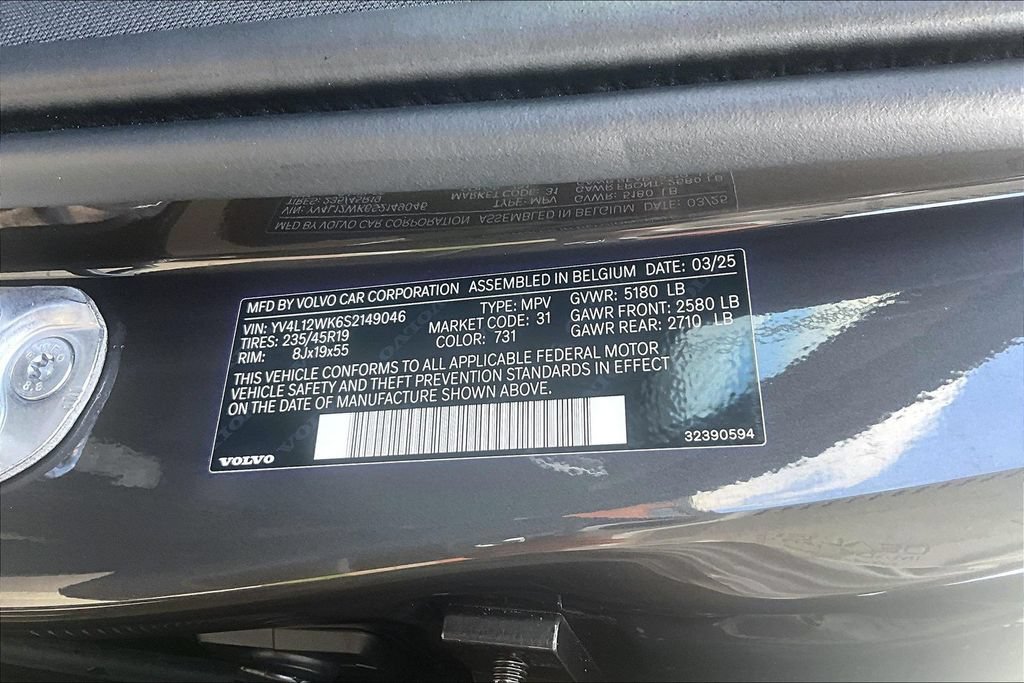 Certified 2025 Volvo V60 B5 Cross Country Plus AWD/4WD image 45