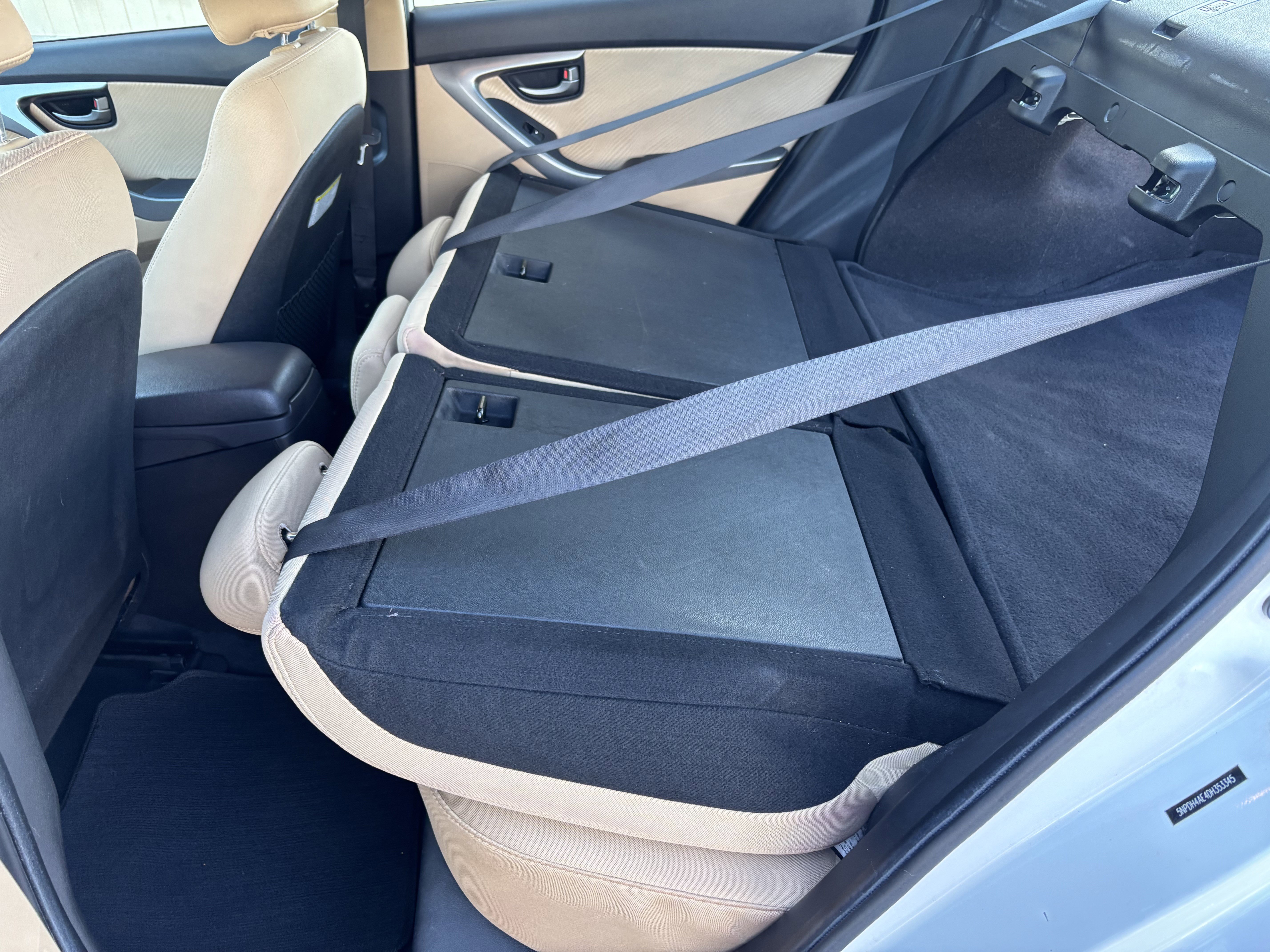 Used 2013 Hyundai Elantra GLS w/ Preferred Pkg FWD image 25