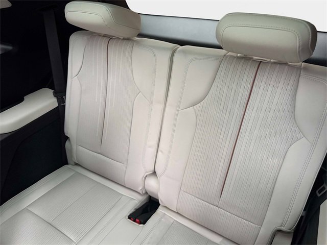 New 2026 Cadillac Vistiq Luxury image 12