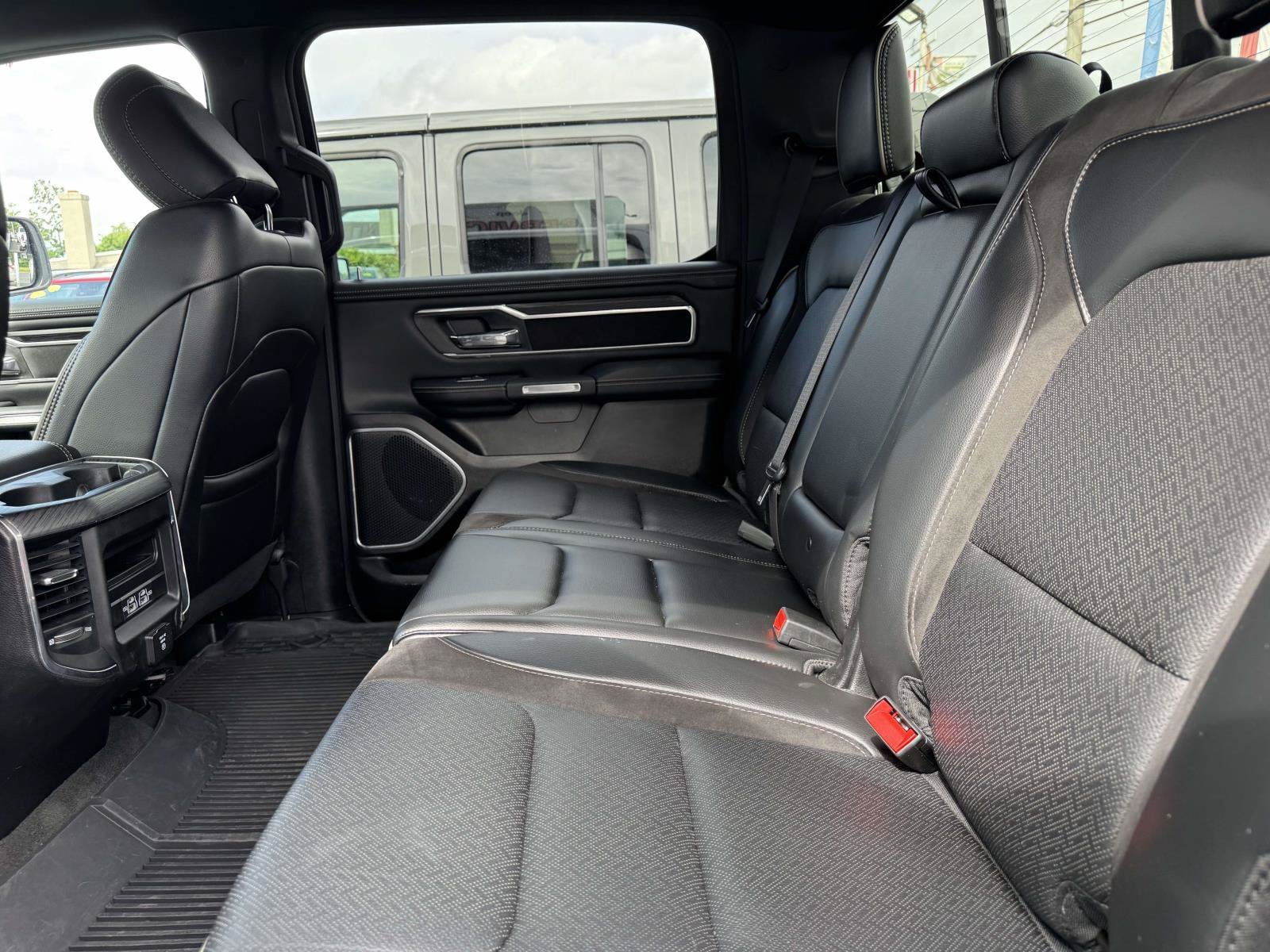 Used 2023 RAM 1500 Laramie AWD/4WD image 14