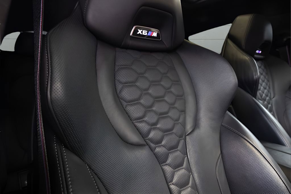 Used 2021 BMW X6 M w/ Competition Package image 86