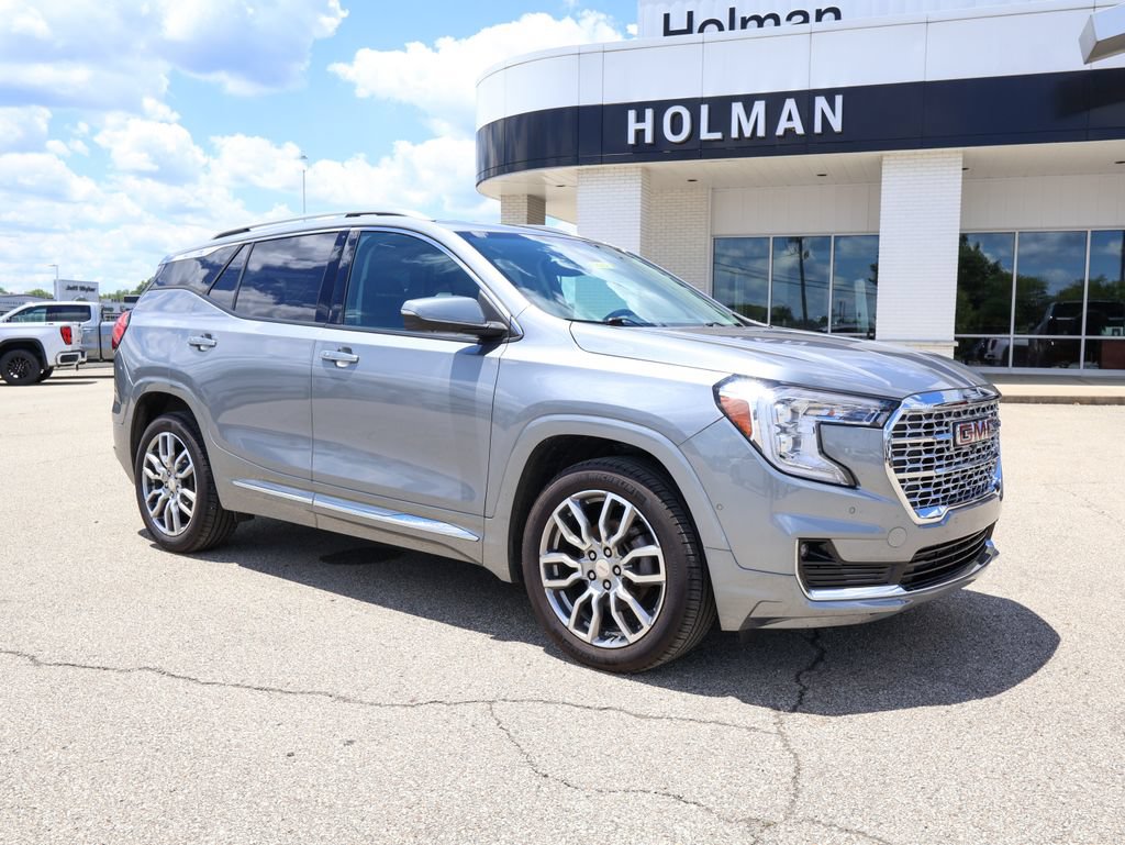 Used 2023 GMC Terrain Denali w/ Denali Premium Package