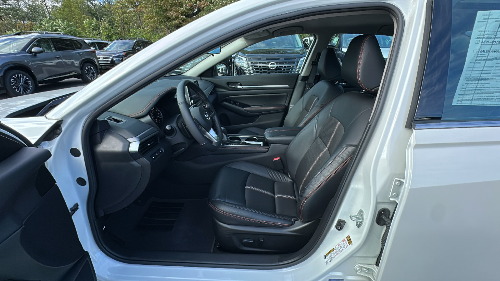 Certified 2024 Nissan Altima 2.5 SR FWD image 12