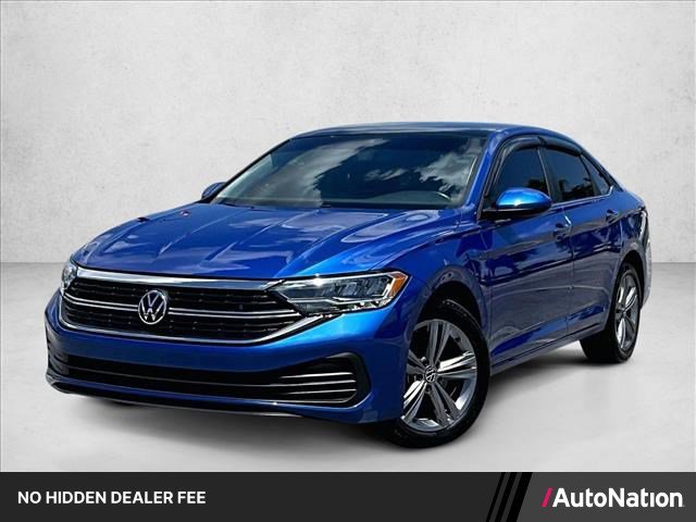 Used 2024 Volkswagen Jetta SE w/ Panoramic Sunroof Package