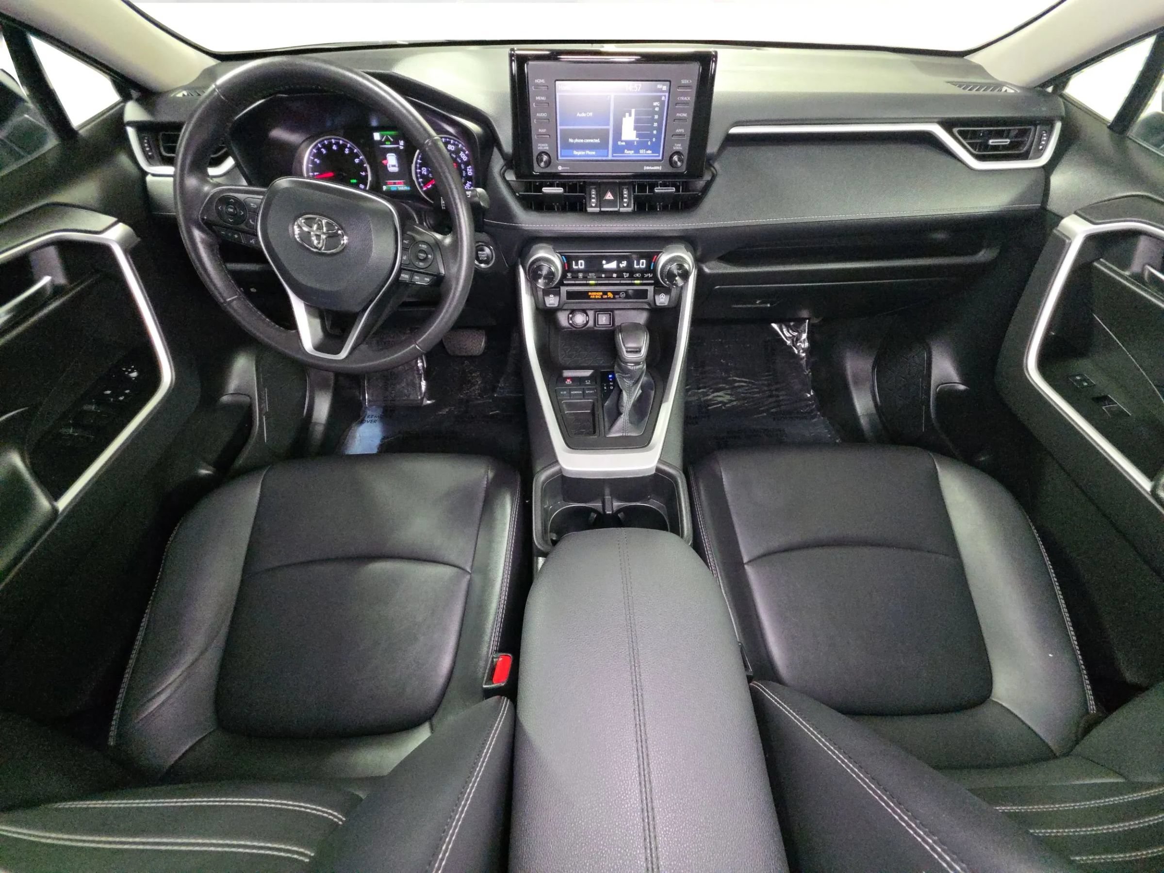 Used 2022 Toyota RAV4 XLE Premium FWD image 26
