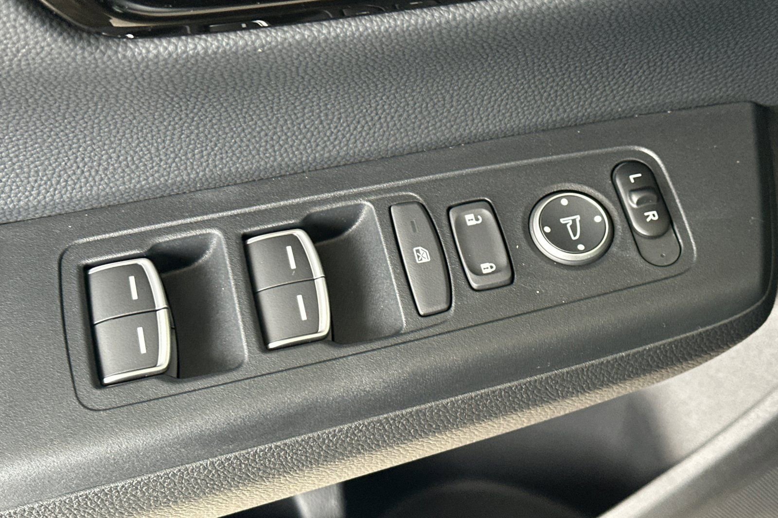 New 2026 Honda CR-V EX-L image 24