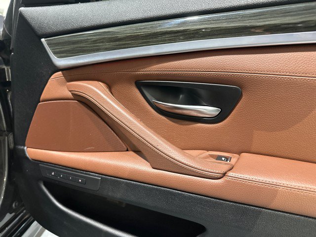 Used 2013 BMW 550i Sedan RWD image 53