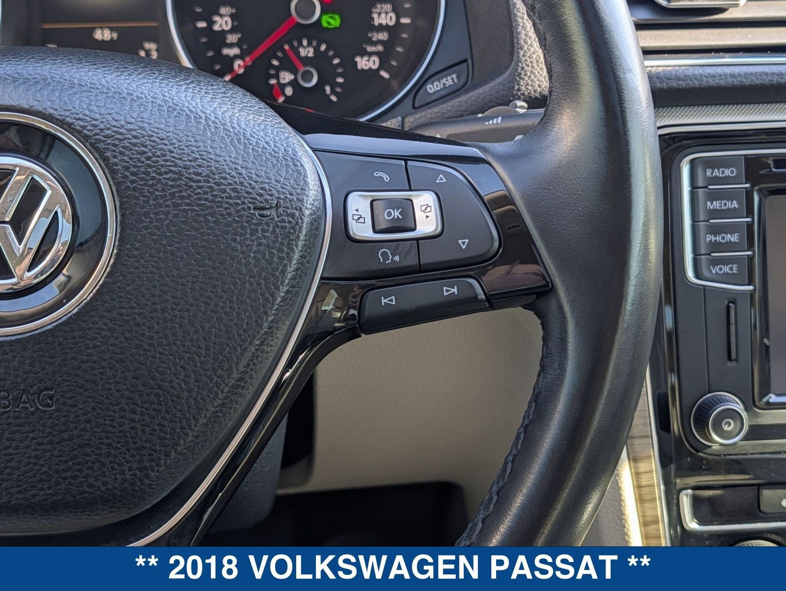 Used 2018 Volkswagen Passat 2.0T SE image 25