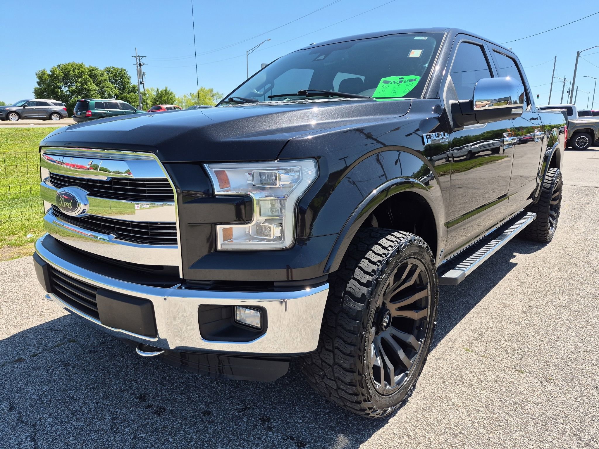Used 2015 Ford F150 Lariat w/ Equipment Group 502A Luxury AWD/4WD image 7