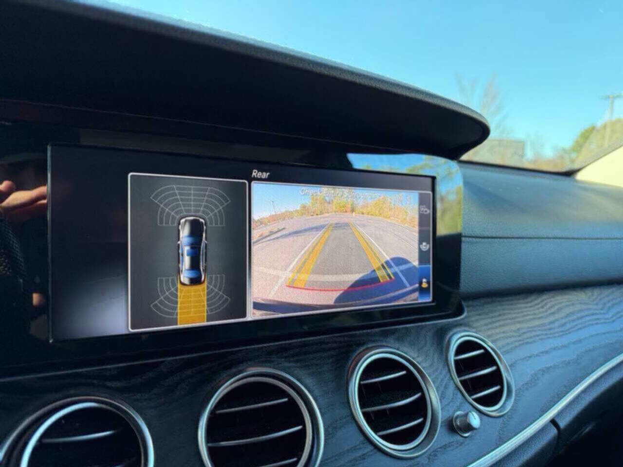 Used 2018 Mercedes-Benz E 300 4MATIC image 24