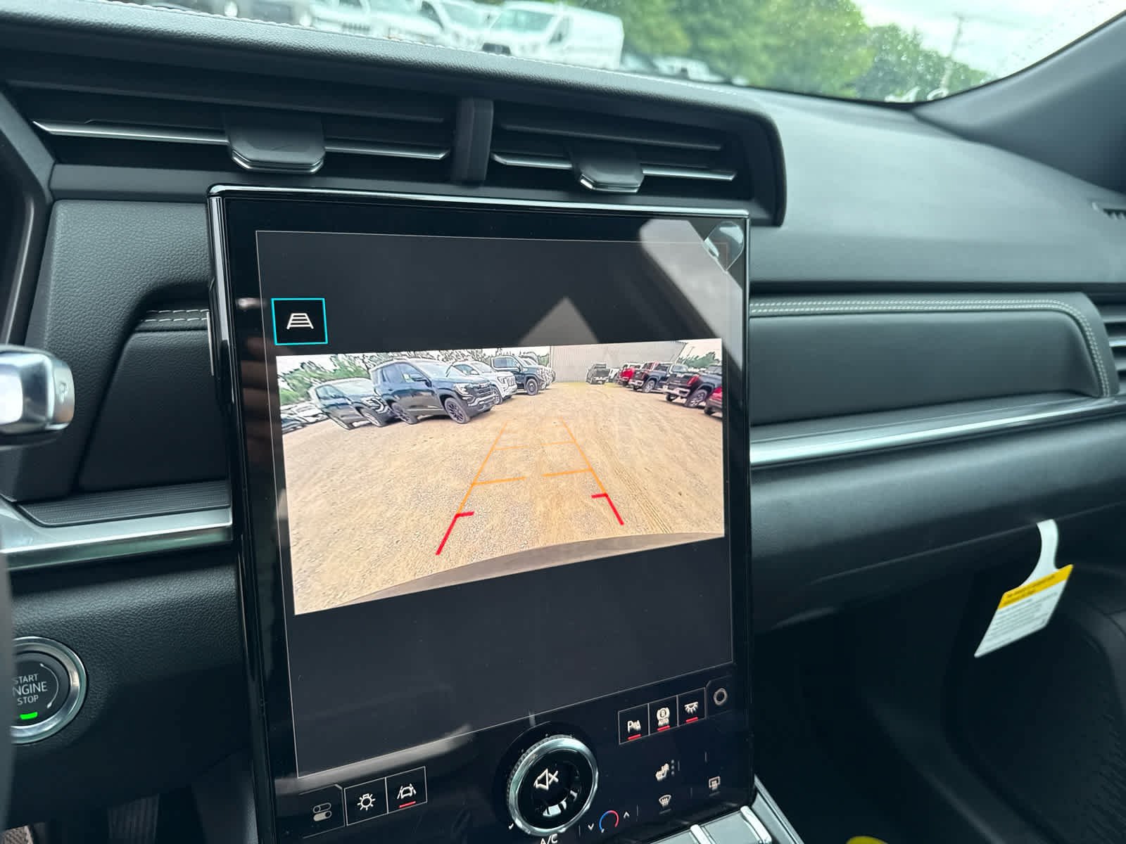 New 2027 GMC Terrain Elevation w/ LPO, Floor Liner Package AWD/4WD image 18