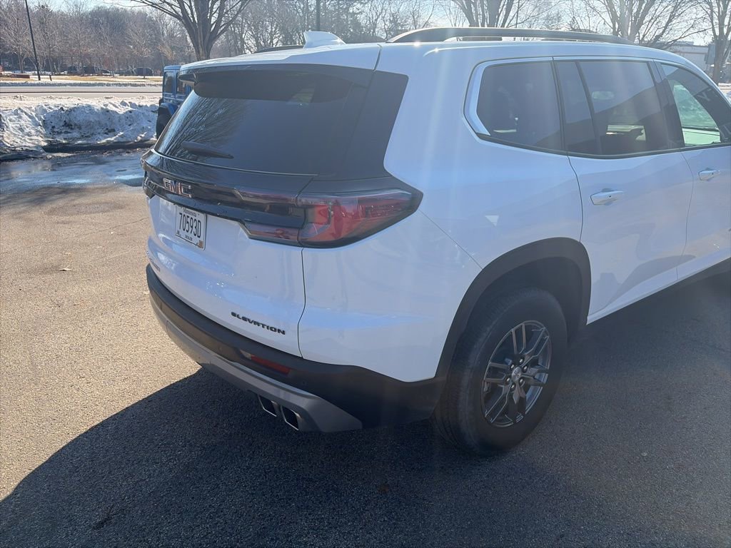 Used 2025 GMC Acadia Elevation AWD/4WD image 5