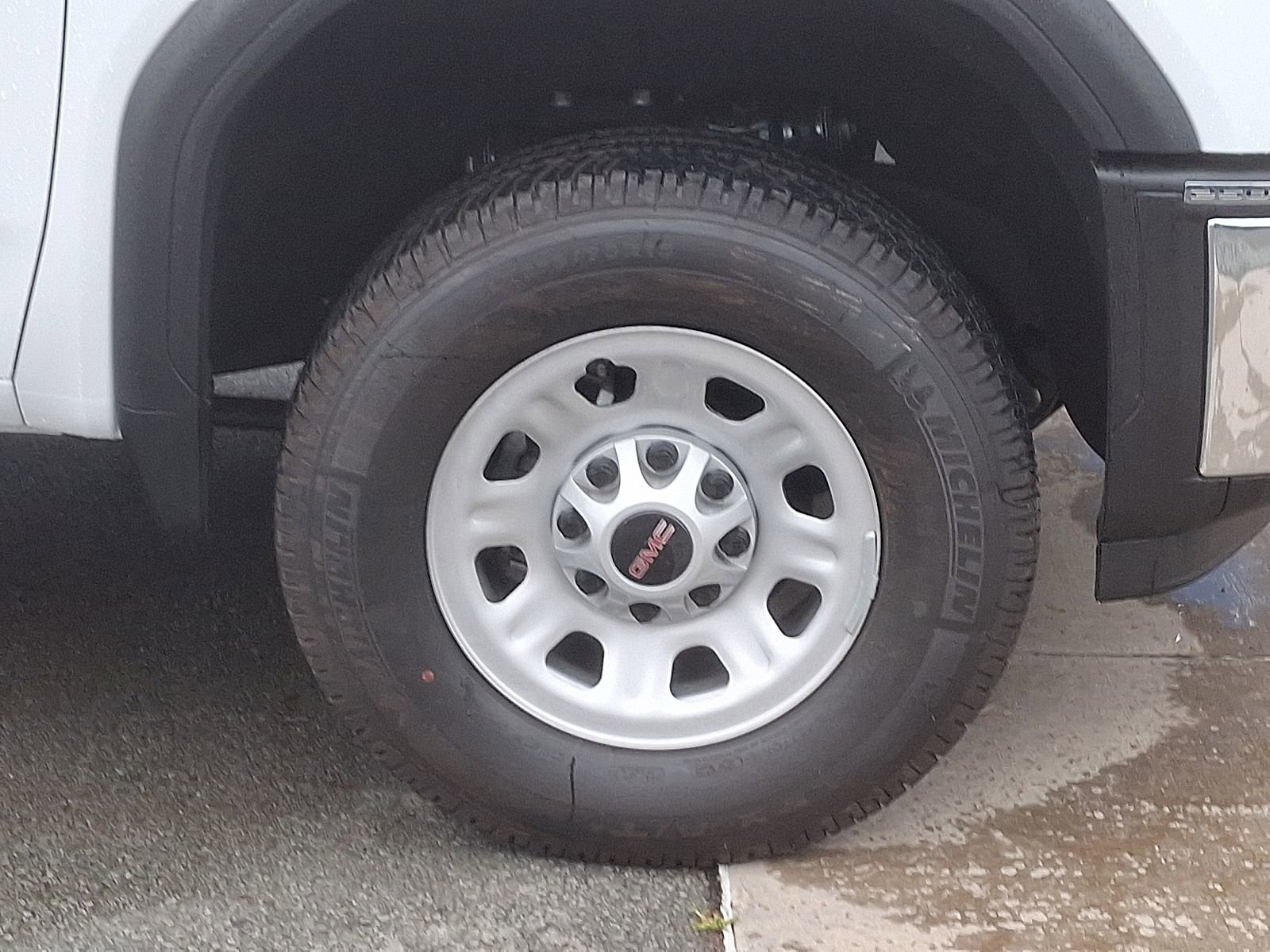 New 2025 GMC Sierra 2500 Pro w/ Convenience Package image 8