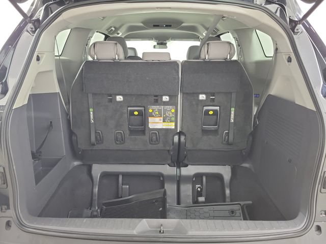 Used 2023 Toyota Sienna LE FWD image 10