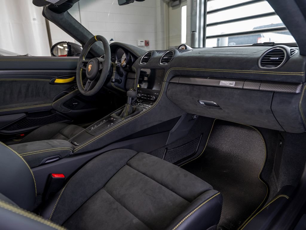 Used 2025 Porsche 718 Boxster Spyder RS RWD image 23