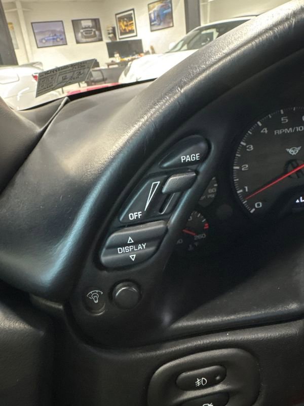 Used 2004 Chevrolet Corvette Coupe w/ Roof Package image 42