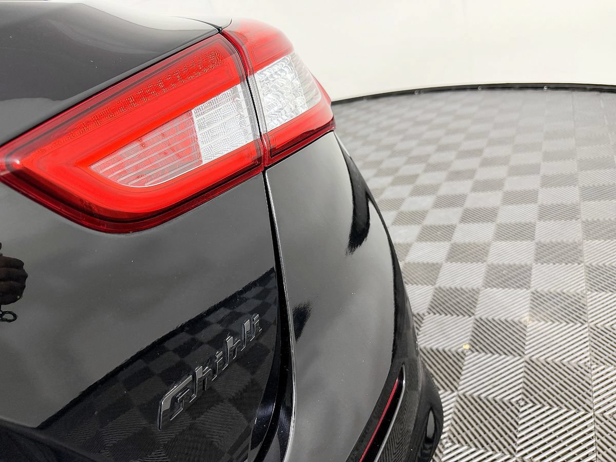 Used 2018 Maserati Ghibli RWD image 11