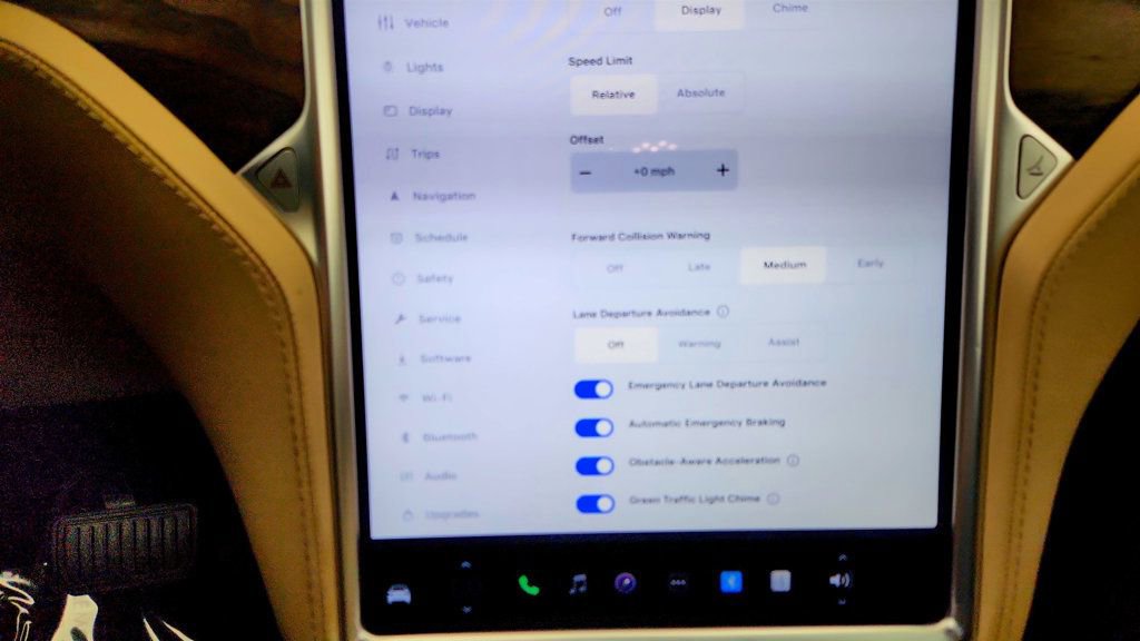 Used 2017 Tesla Model X 100D image 21