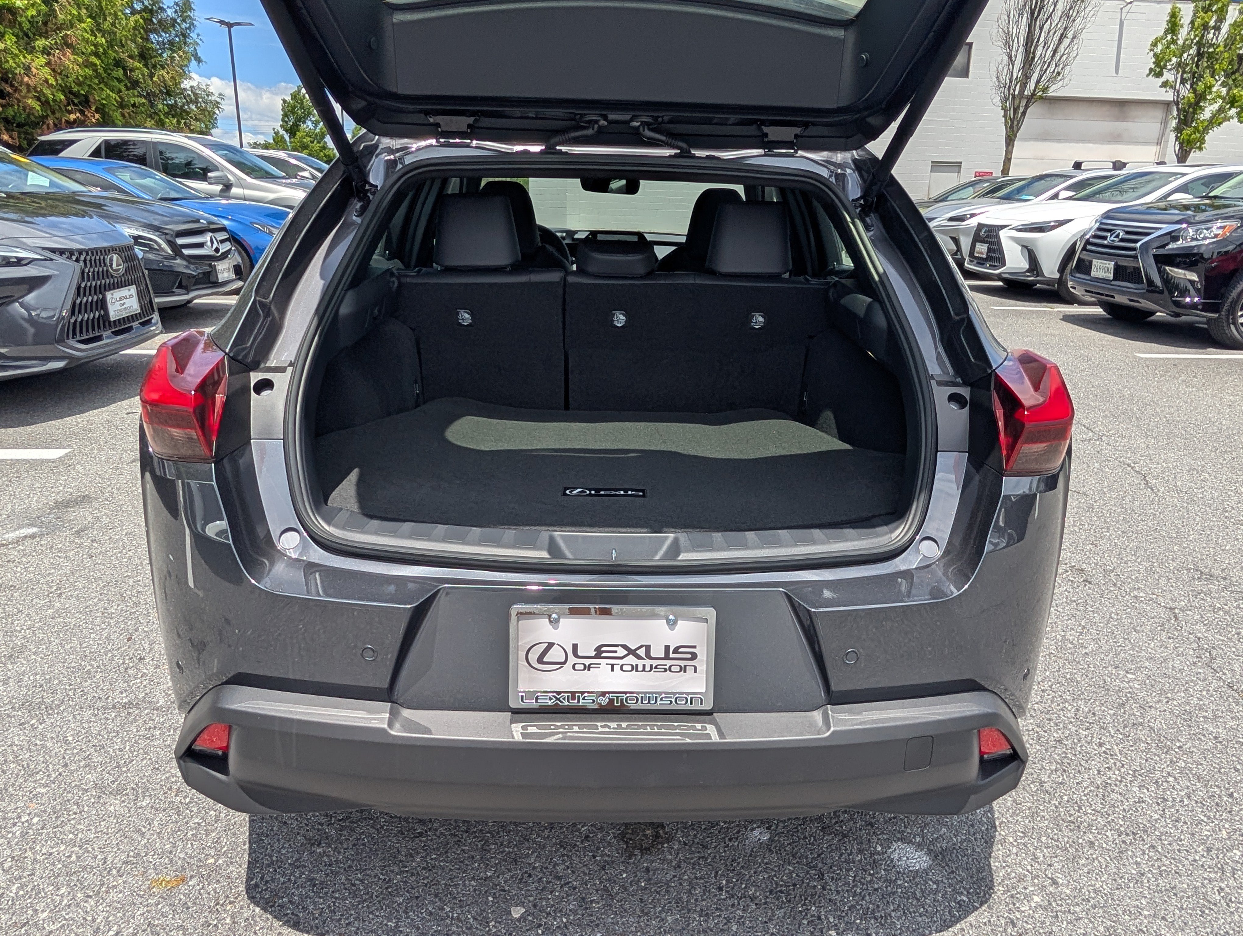 New 2026 Lexus UX 300h AWD image 9
