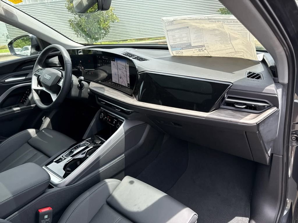 New 2025 Audi Q5 Premium Plus image 14