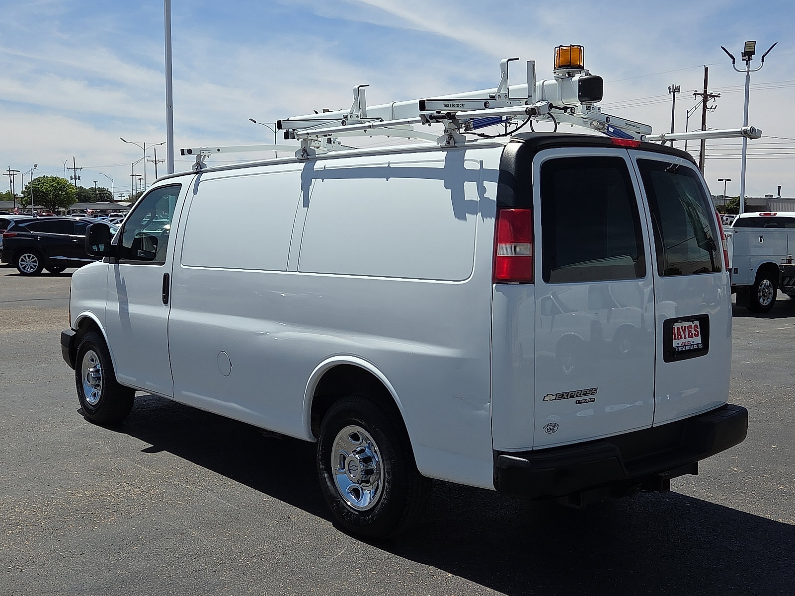 Used 2016 Chevrolet Express 2500 RWD image 3