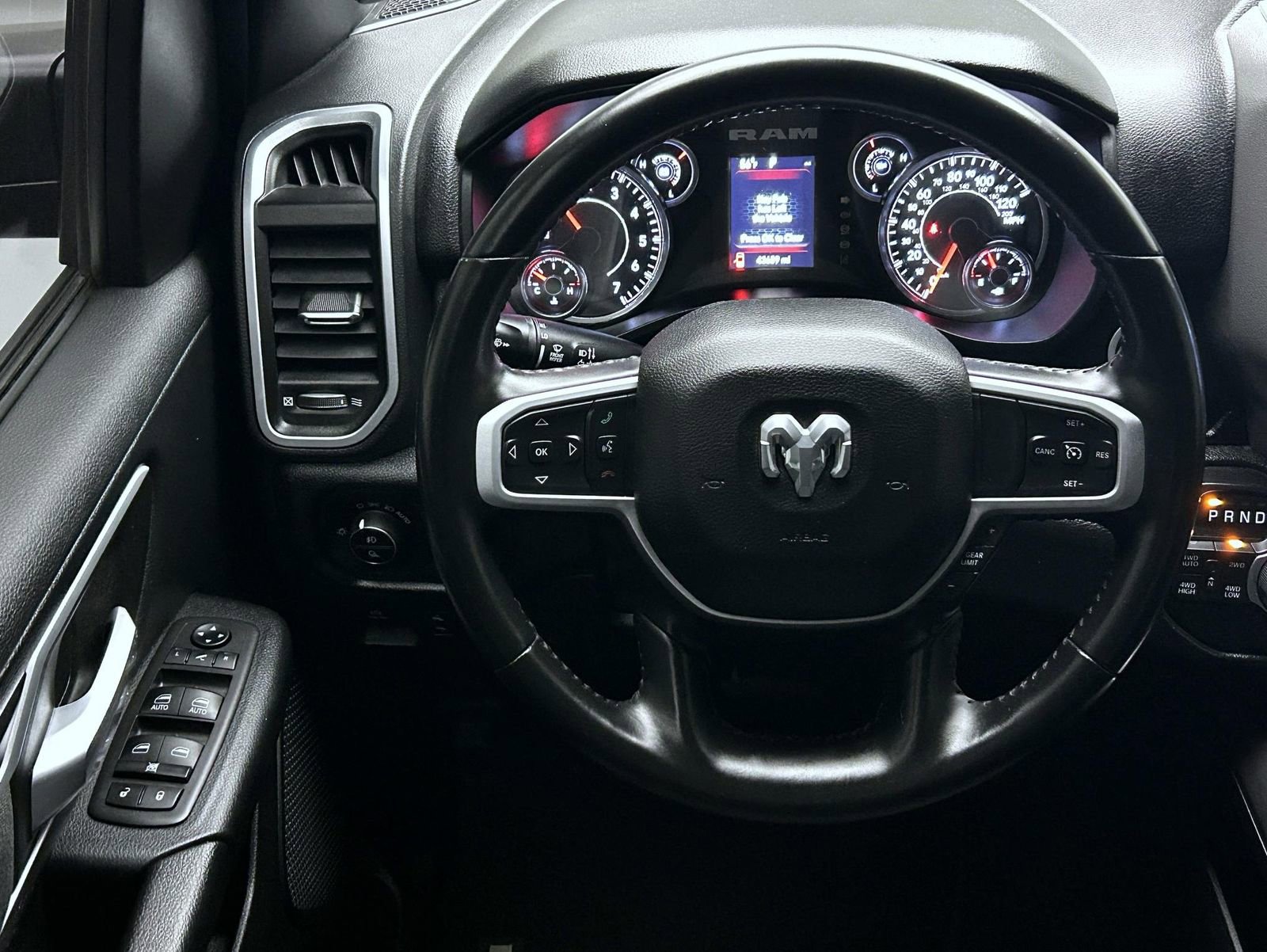 Used 2021 RAM 1500 Big Horn image 12