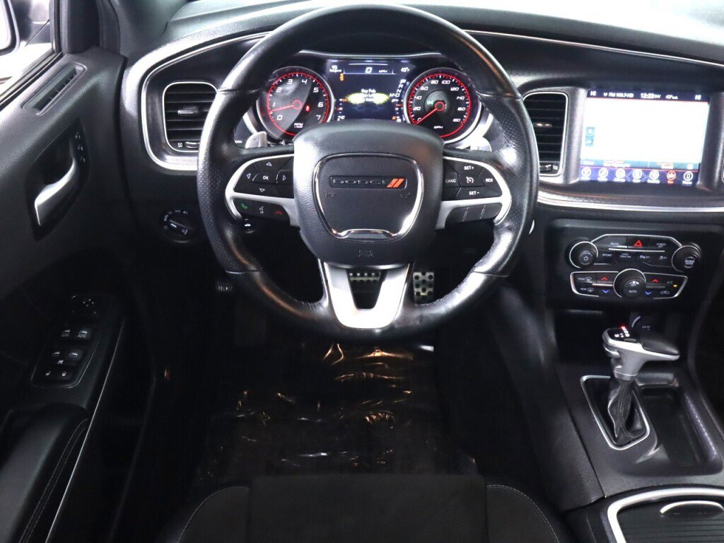Used 2017 Dodge Charger R/T Scat Pack w/ Beats Audio Group image 31