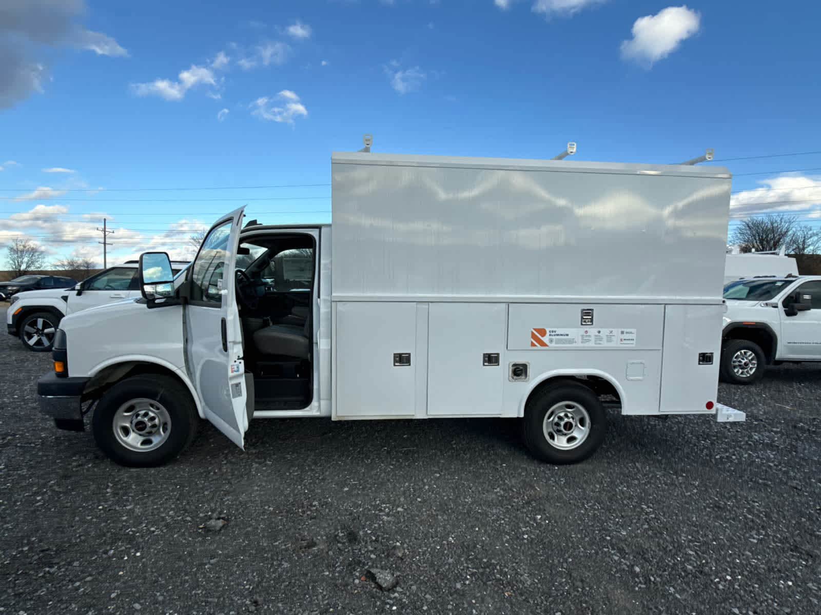 New 2025 GMC Savana 3500 w/ Power Convenience Package RWD image 17