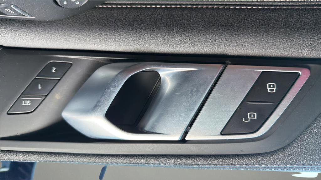 Used 2020 BMW X5 xDrive40i w/ Convenience Package image 26